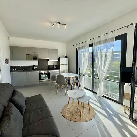 T2 A 200m Des Plages *